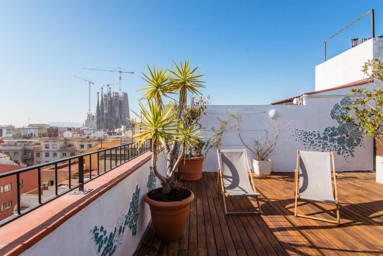 Exclusive Sagrada Familia Penthouse With Sea Views Appartamento Barcellona